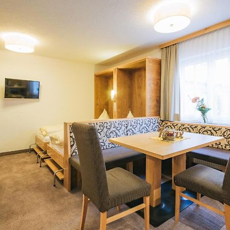 Arlen Lodge Hotel Inkl Premium Karte Im Sommer St Anton am Arlberg Eksteriør billede