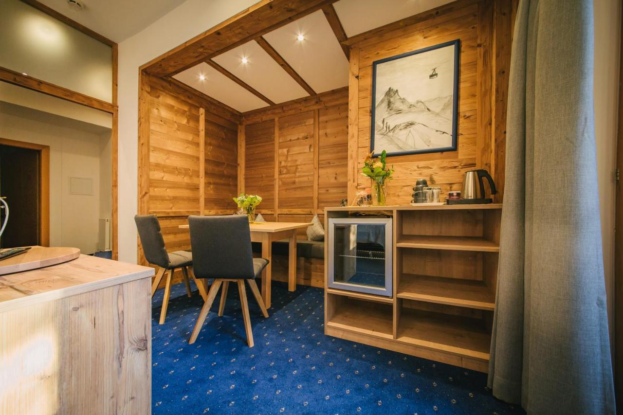 Arlen Lodge Hotel Inkl Premium Karte Im Sommer St Anton am Arlberg Eksteriør billede