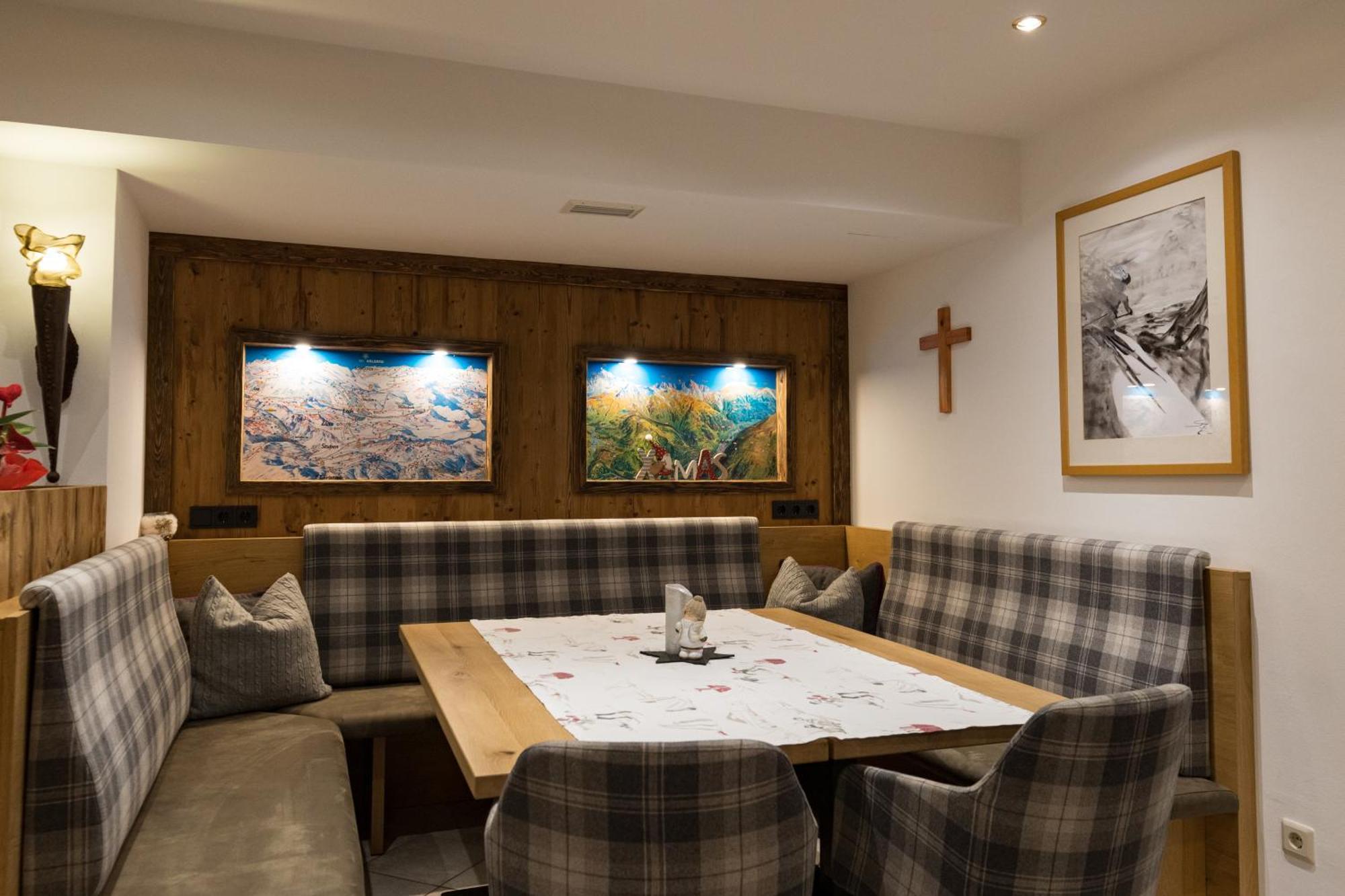 Arlen Lodge Hotel Inkl Premium Karte Im Sommer St Anton am Arlberg Eksteriør billede